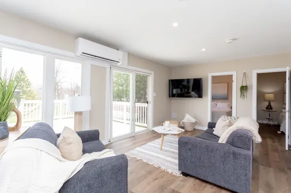 20927 Lakeside DR, Thames Centre, ON N0L 2P0