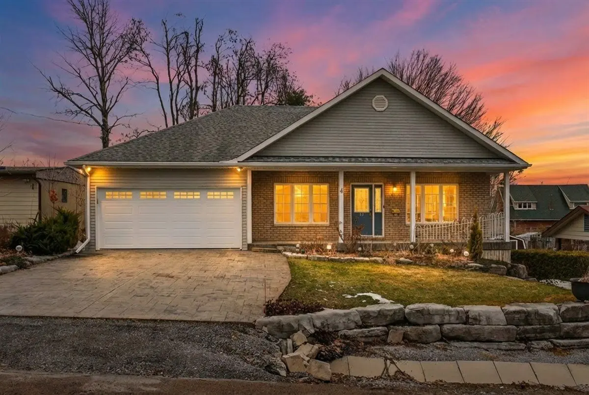 4 Kennedy DR, Kawartha Lakes, ON K0M 1N0