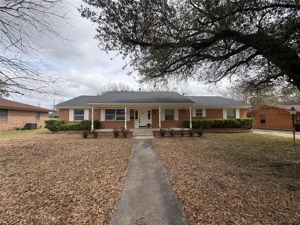 1404 Doris Drive,  Sulphur Springs,  TX 75482