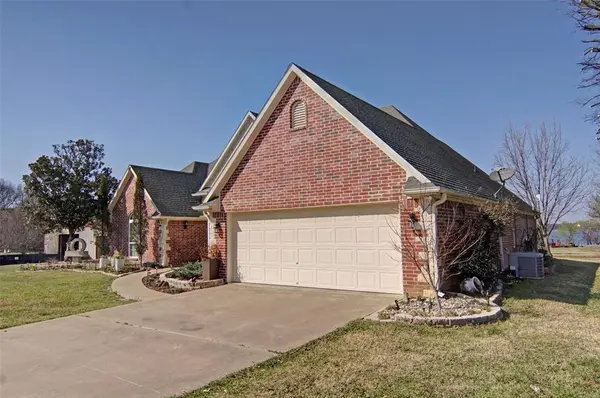 125 Rs County Road 3379, Emory, TX 75440