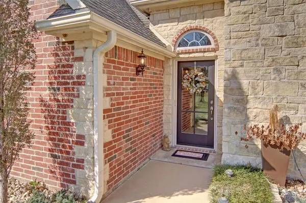 125 Rs County Road 3379, Emory, TX 75440