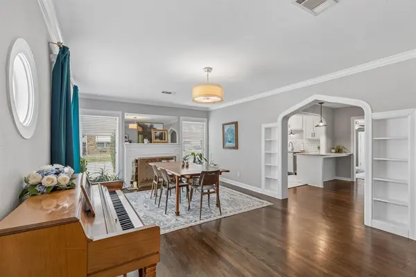 2501 Lotus Avenue, Fort Worth, TX 76111