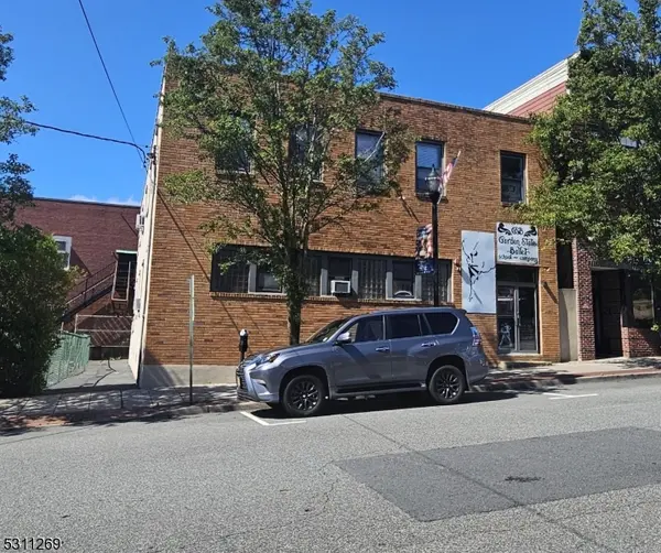 28 Glen Rd, Rutherford Boro, NJ 07070