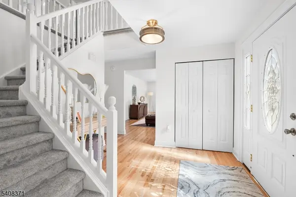 27 Norwood Ave, Glen Rock Boro, NJ 07452