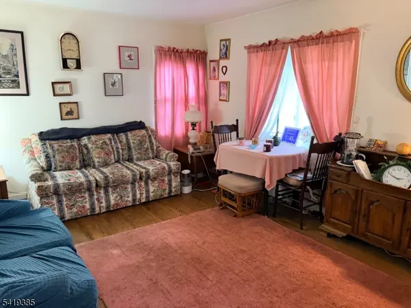 150 Beverly Hill Rd, Clifton City, NJ 07012