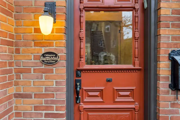 313 Sumach ST, Toronto C08, ON M5A 3K4