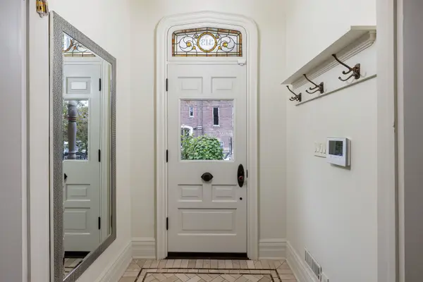 313 Sumach ST, Toronto C08, ON M5A 3K4