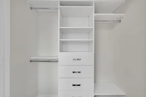 6 Jackes AVE #504, Toronto C09, ON M4T 1Y1