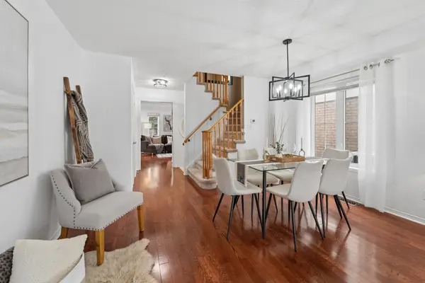 40 McNicol CRES, Ajax, ON L1Z 1Y8