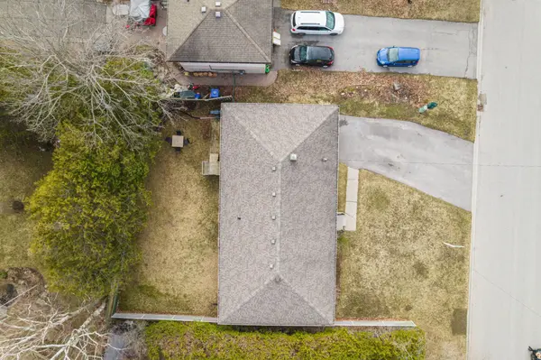 43 Northwood RD, Georgina, ON L0E 1R0