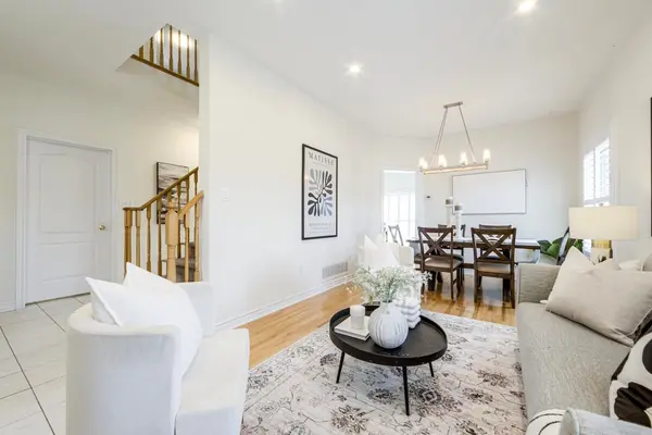 163 Golden AVE, Markham, ON L3S 4E5