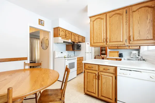 19 Steel ST, Barrie, ON L4M 2E6