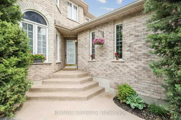 5 Kelsey CRES, Barrie, ON L4N 0J7