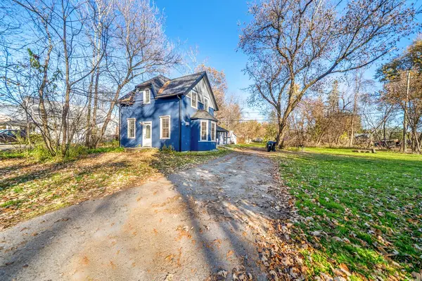 57 Coldwater RD, Severn, ON L0K 1E0