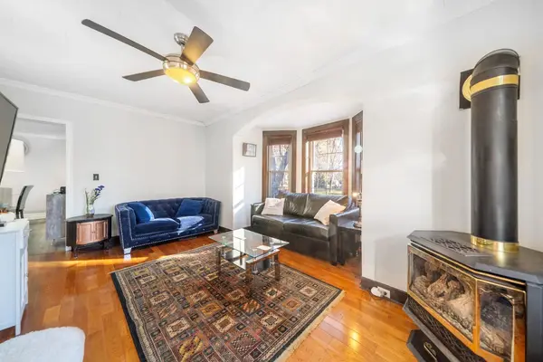 57 Coldwater RD, Severn, ON L0K 1E0