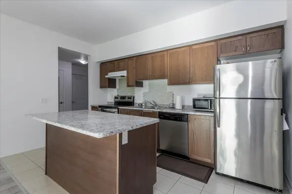 299 Cundles RD E #102, Barrie, ON L4M 0K9