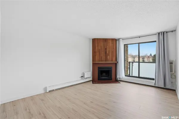 423 Tait COURT #205, Saskatoon, SK S7H 5L3