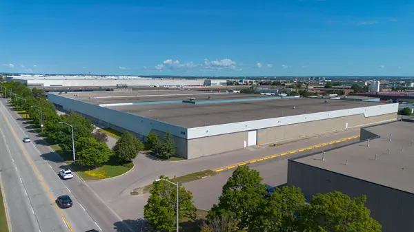 8705 Torbram RD #2B, Brampton, ON L6T 3V9