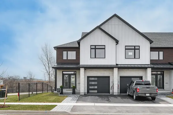 29 Halls DR, Centre Wellington, ON N0B 1S0