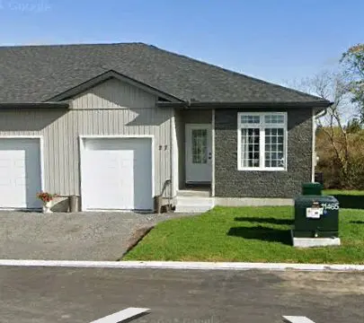 27 Dayton CT, Prince Edward County, ON K0K 2T0