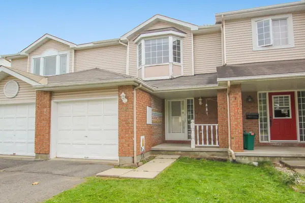 63 Jackman TER, Kanata, ON K2L 4E1