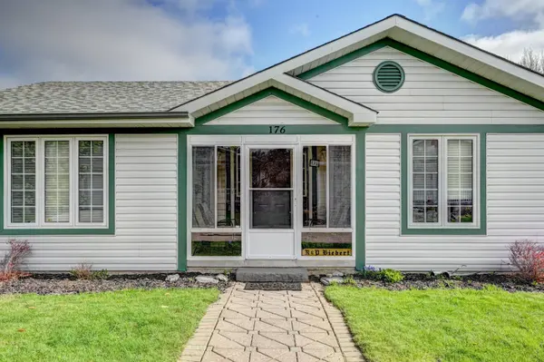 176 Wesley CRES, Waterloo, ON N2J 4G8