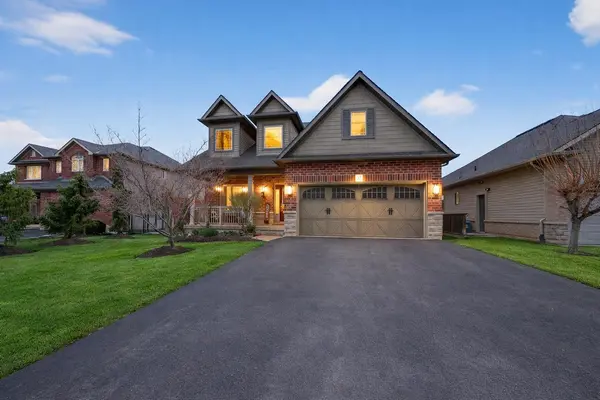 17 Heathcote CT, Grimsby, ON L3M 0A6