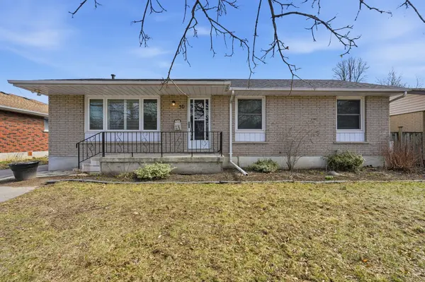 30 Morning Dew DR, Brantford, ON N3R 3P2