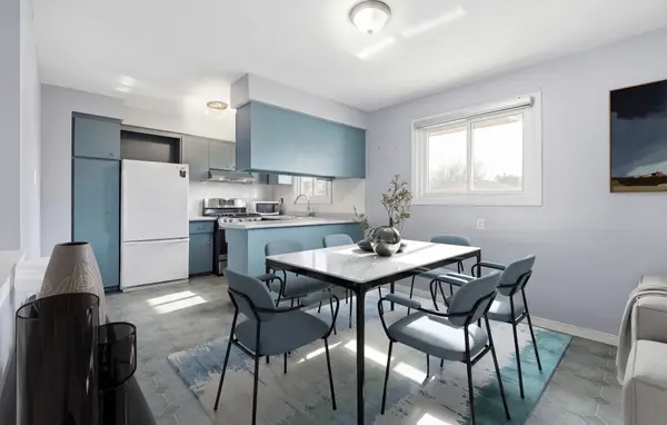 30 Morning Dew DR, Brantford, ON N3R 3P2