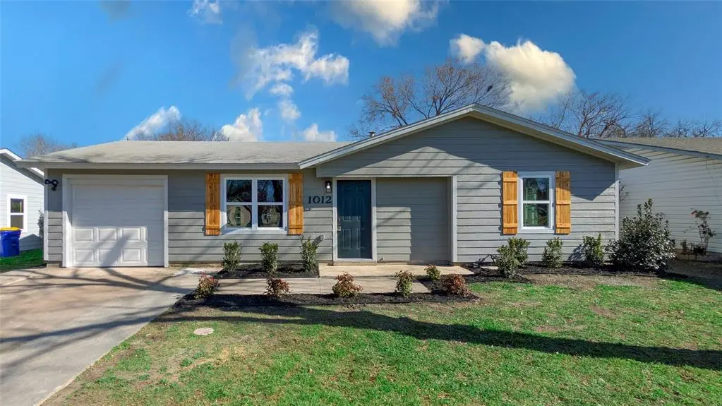 1012 Comal Avenue, White Settlement, TX 76108