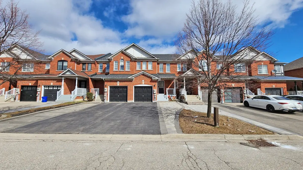 220 Deepsprings CRES, Vaughan, ON L6A 3W1