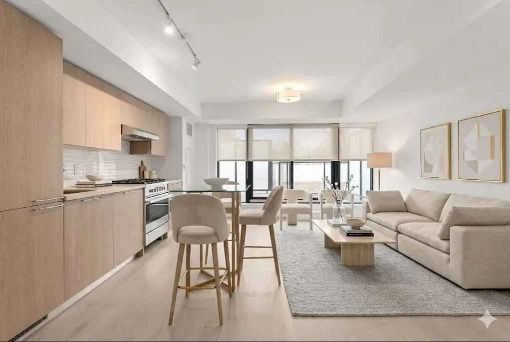 160 Kingsway CRES #219, Toronto W08, ON M8X 0B5