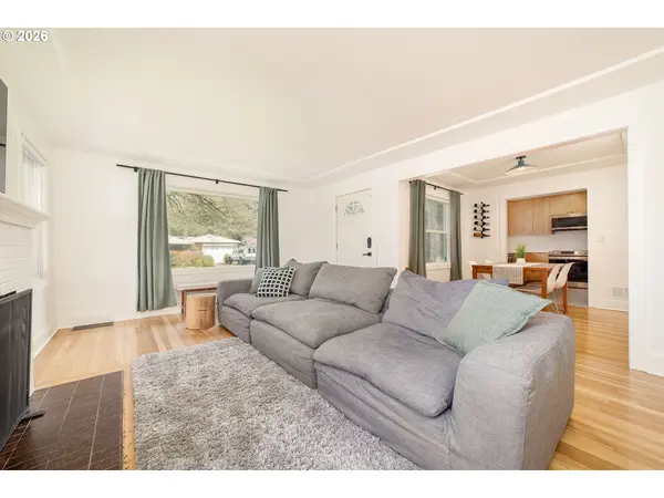 1317 NE 109TH AVE, Portland, OR 97220