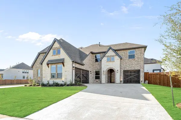 2301 Christopher Road, Mansfield, TX 76063