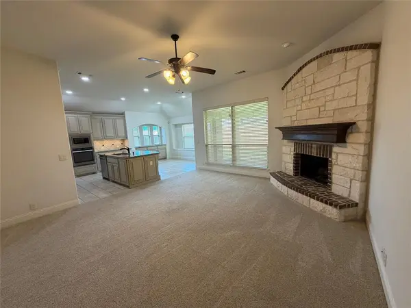 513 Harvest Trail, Midlothian, TX 76065