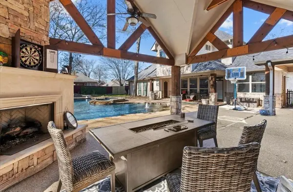 3815 Holly Ridge Drive, Longview, TX 75605