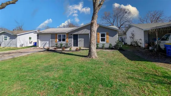 1012 Comal Avenue, White Settlement, TX 76108