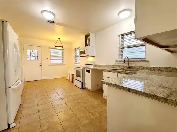 1830 Viewcrest Drive, Dallas, TX 75228