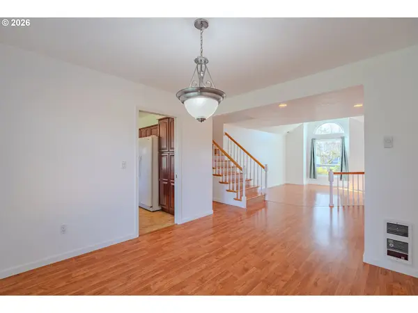 15602 SE MEADOW PARK DR, Vancouver, WA 98683