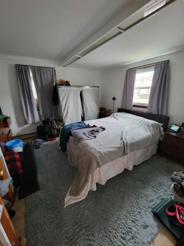 35 Butler St, Franklin Boro, NJ 07416