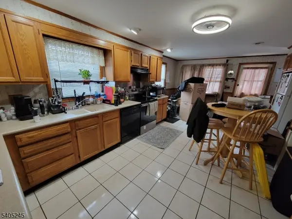 35 Butler St, Franklin Boro, NJ 07416