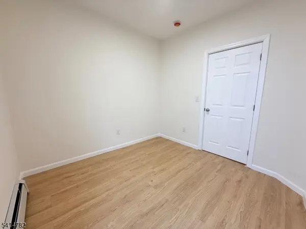 356 Carnegie Pl, Union Twp., NJ 07088