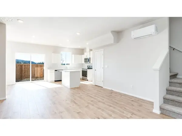 3842 SW 35th ST, Gresham, OR 97080