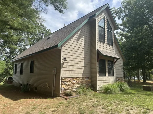 10022 S Rebecca RD, Lake Twp, MI 49304