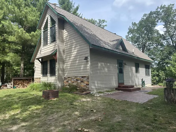 10022 S Rebecca RD, Lake Twp, MI 49304