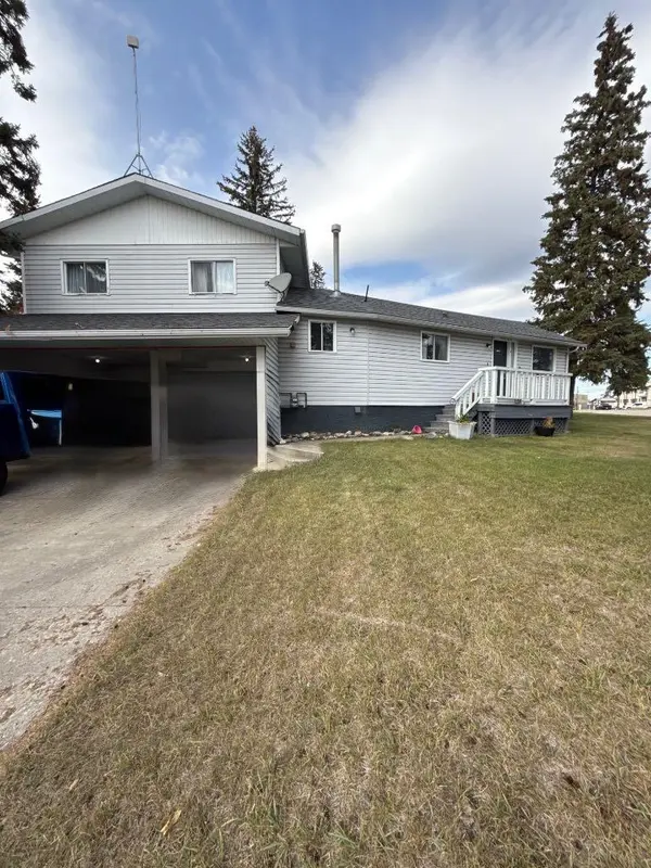 16 Blueberry DR, Whitecourt, AB T7S 1G7