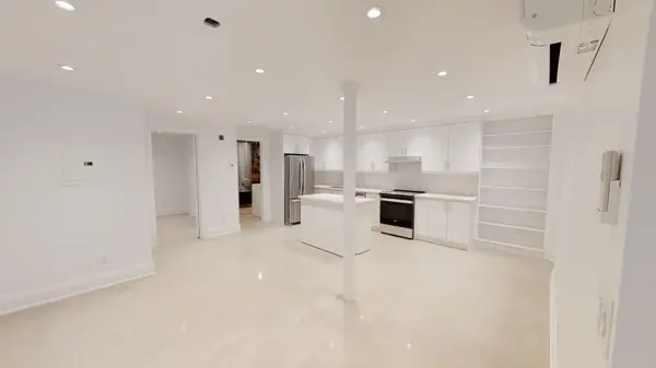 47 Dewson ST #4, Toronto C01, ON M6H 1G6