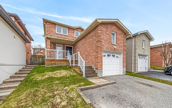 37 Palmer DR, Ajax, ON L1S 5V1