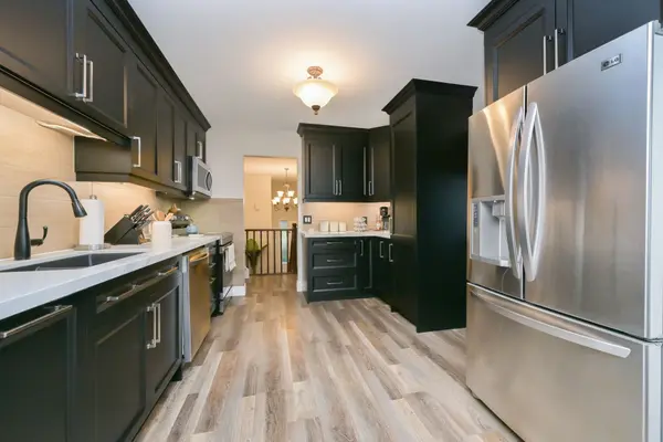 10 Joseph ST, Adjala-tosorontio, ON L0G 1L0