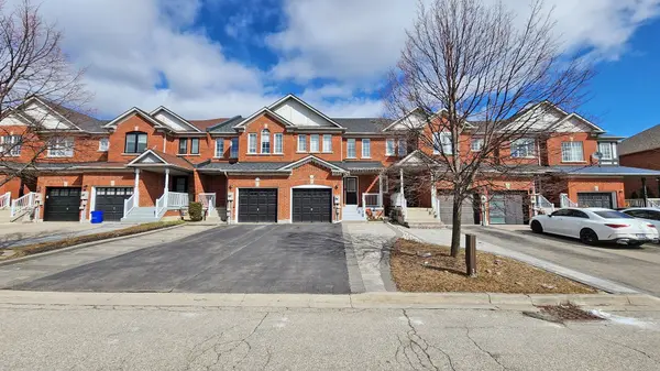 220 Deepsprings CRES, Vaughan, ON L6A 3W1